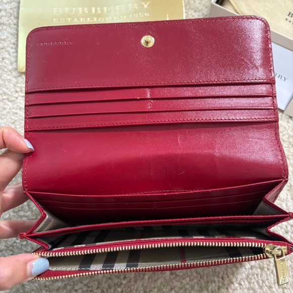 Burberry wallet - long red leather - Picture 4 of 14